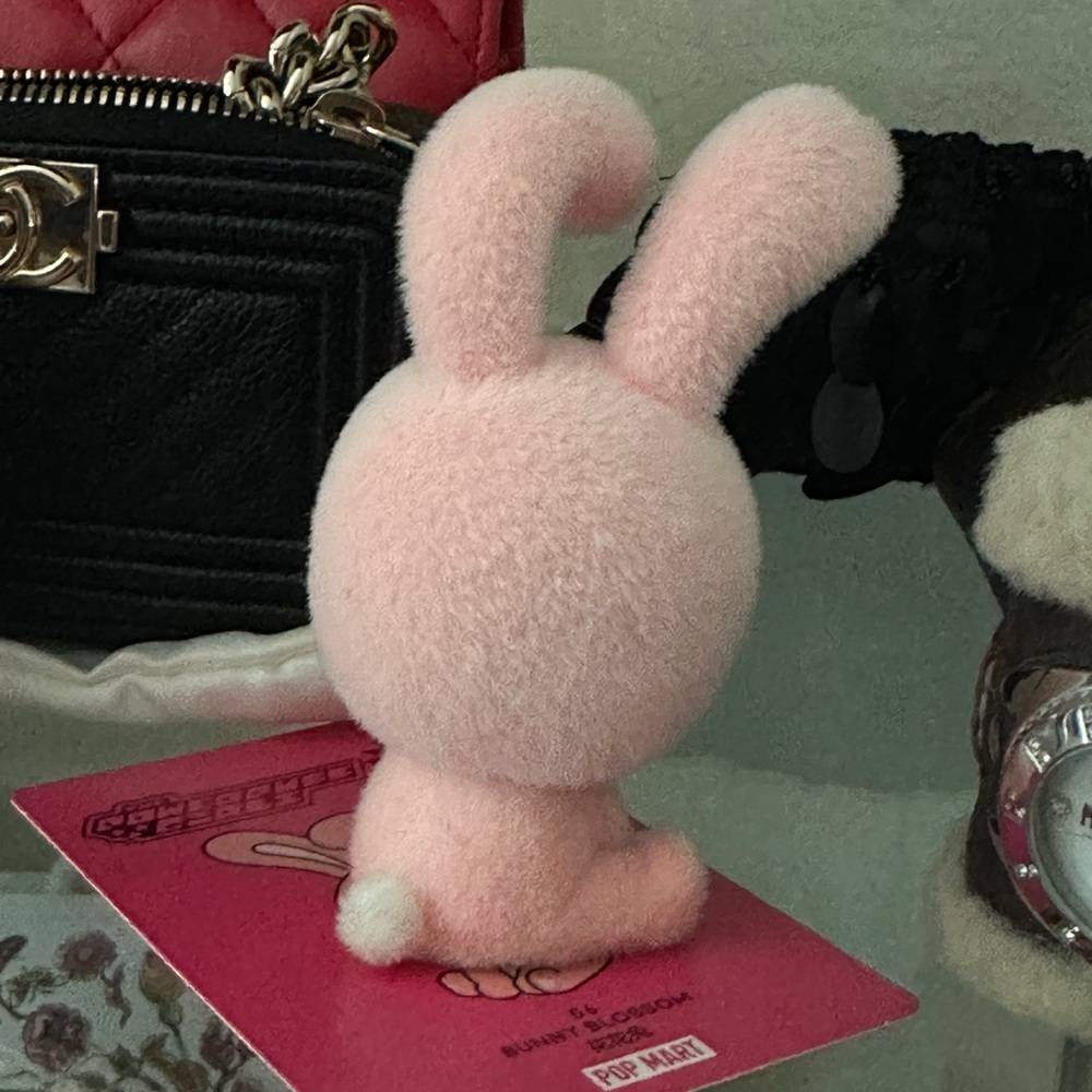 Pop mart power puff girls Adorable Pink Bunny Kids Accessory - Picture 2 of 2